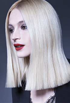 Blonde coiffure